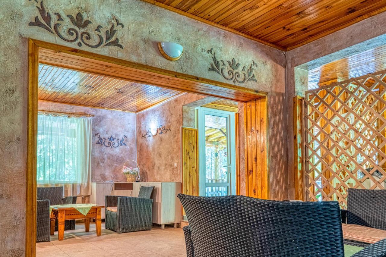 Крушун - Единствена На Метри От Водопадите, Krushun - The Only Stay Just Meters From The Waterfalls Krushuna Eksteriør billede