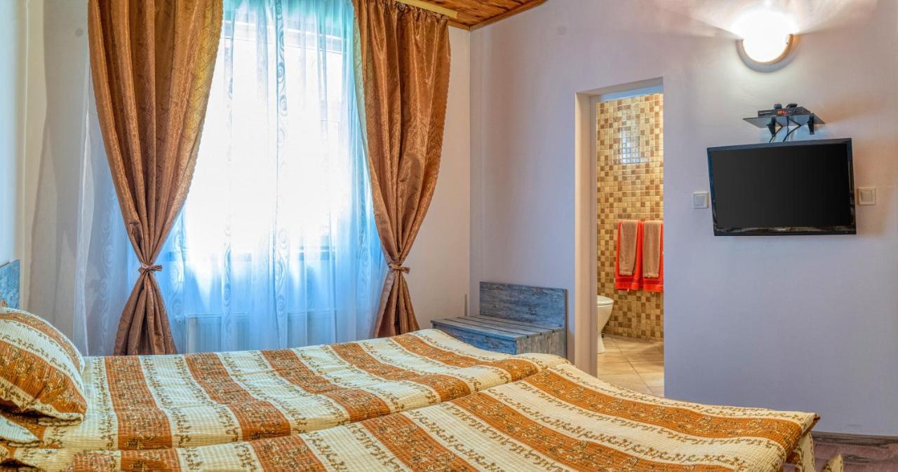 Крушун - Единствена На Метри От Водопадите, Krushun - The Only Stay Just Meters From The Waterfalls Krushuna Eksteriør billede