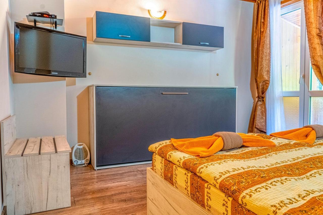 Крушун - Единствена На Метри От Водопадите, Krushun - The Only Stay Just Meters From The Waterfalls Krushuna Eksteriør billede
